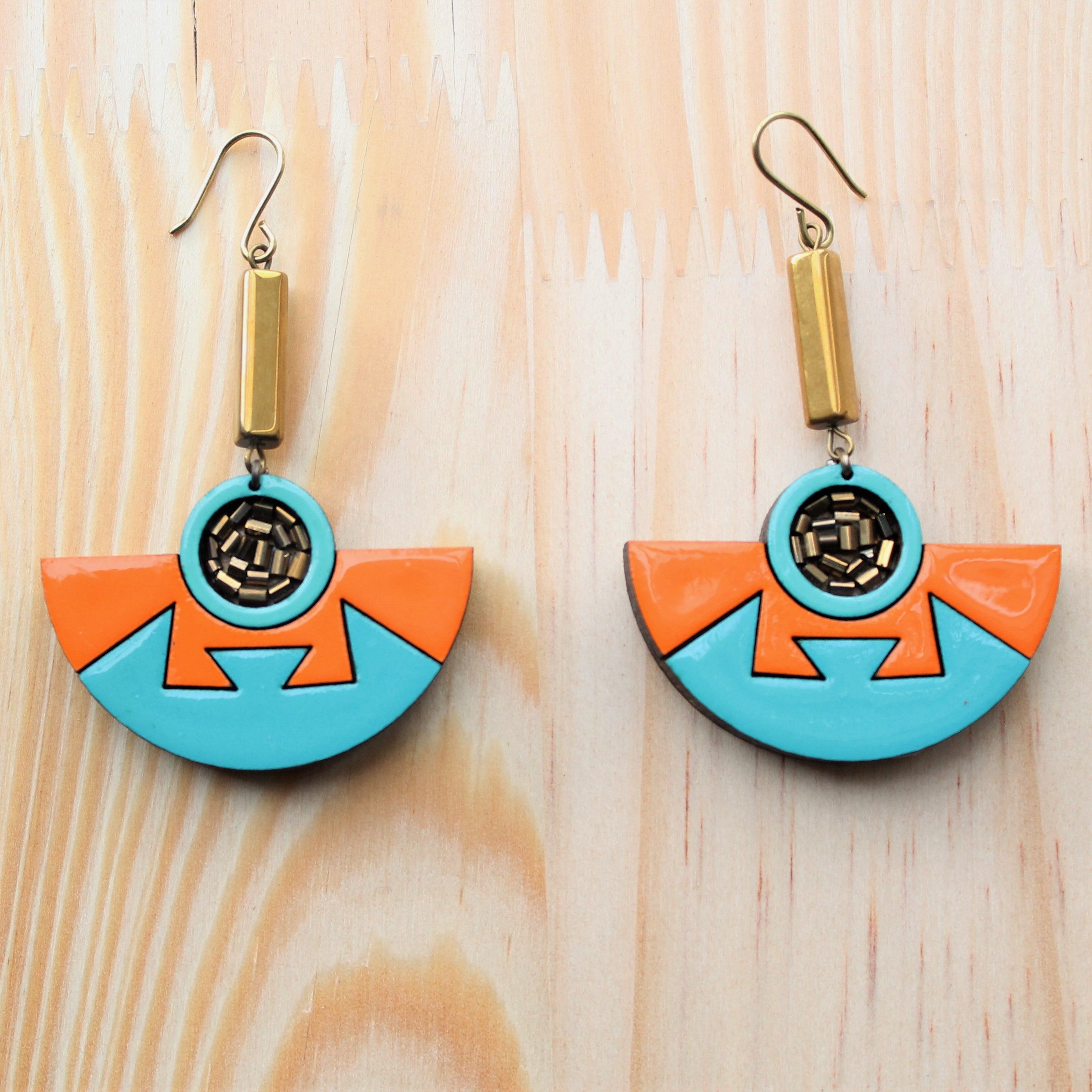 Aztec hanger